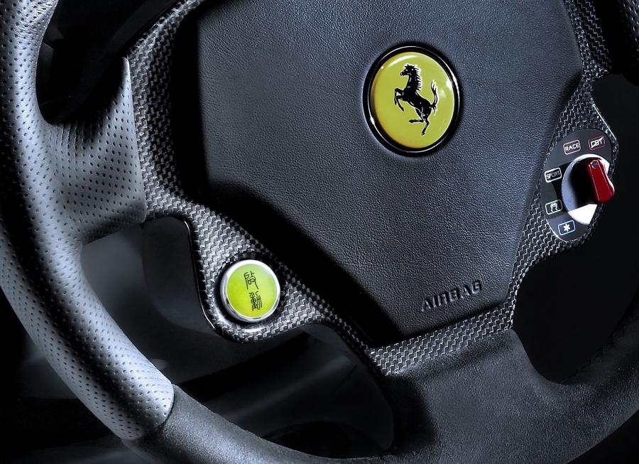  Ferrari 599 GTB Fiorano China Limited Edition 2009 года  (фото 4 из 10)